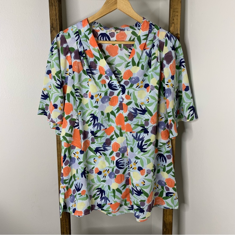 Jodifl Floral V-Neck Blouse L